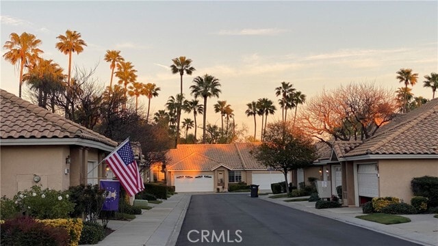 Building Photo - 425 La Costa Dr