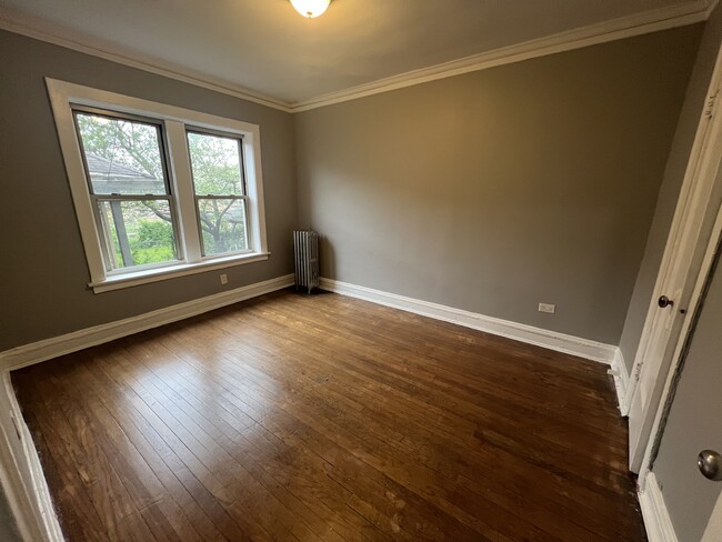 Building Photo - 1256 W 83rd St