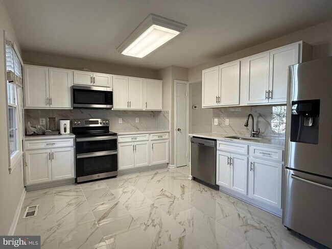 Foto del edificio - 3875 Bradwater St