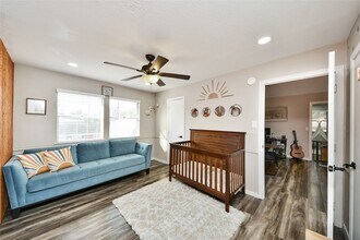 Building Photo - 12307 Lusterleaf Dr