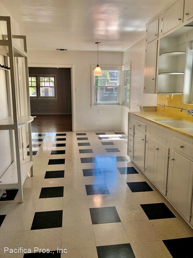 Foto del edificio - 3 br, 1.5 bath House - 730 41st Street