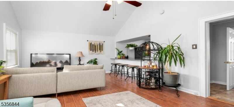 Foto principal - 248 Spruce St