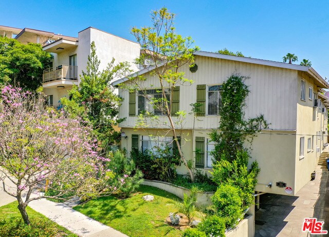 Primary Photo - 920 Westbourne Dr