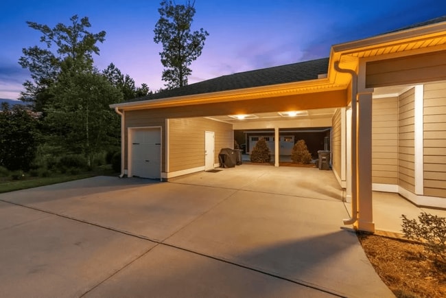 Foto del edificio - 3503 Double Eagle Ln