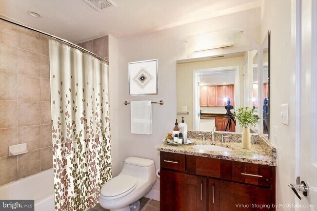 Foto del edificio - 1211 13th St NW