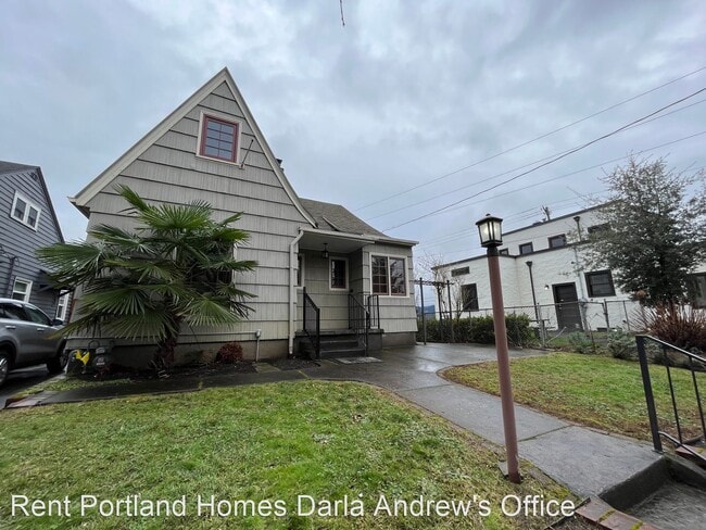 Building Photo - 3 br, 1.5 bath House - 2708 N Emerson Street