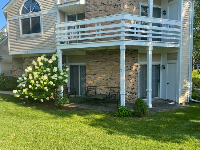 Building Photo - 1284 Ranchview Ct