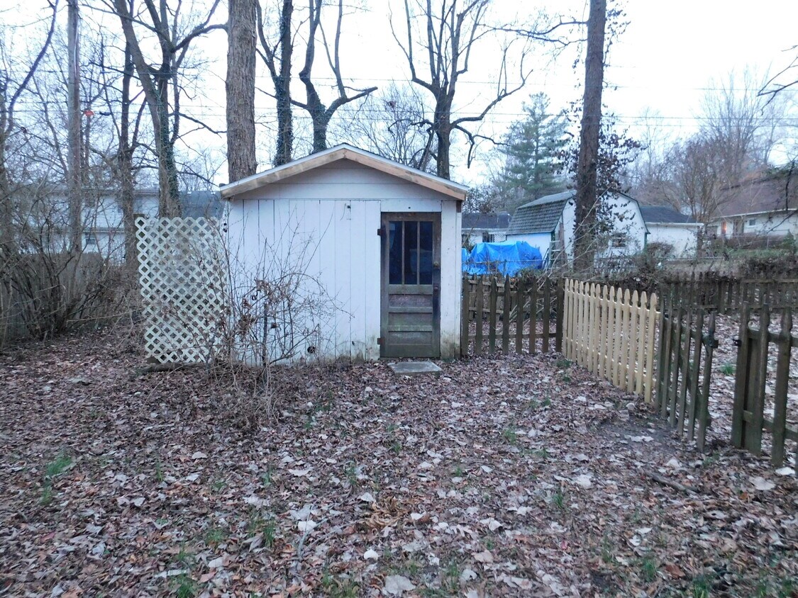 7455 Acorn dr, Newburgh, IN 47630 House Rental in Newburgh, IN