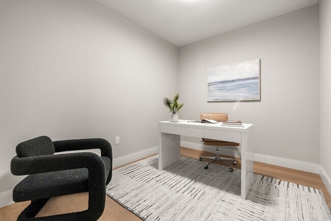 Foto del edificio - 249 Corey Rd