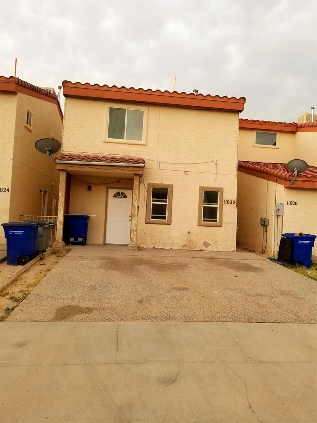 11022 Sunshine Ct, El Paso, TX 79936 Townhouse for Rent in El Paso
