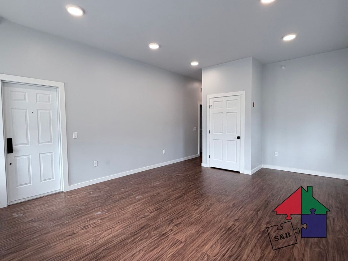 Photo - 33 Granite St