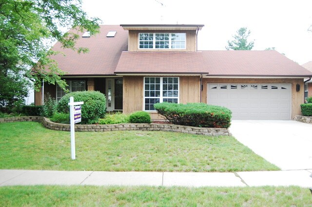 Primary Photo - 935 N Dexter Ln