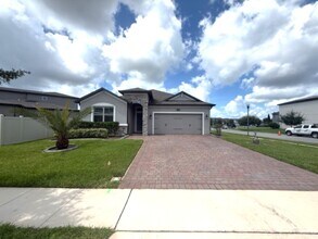 Building Photo - 1165 Hilltop Pl