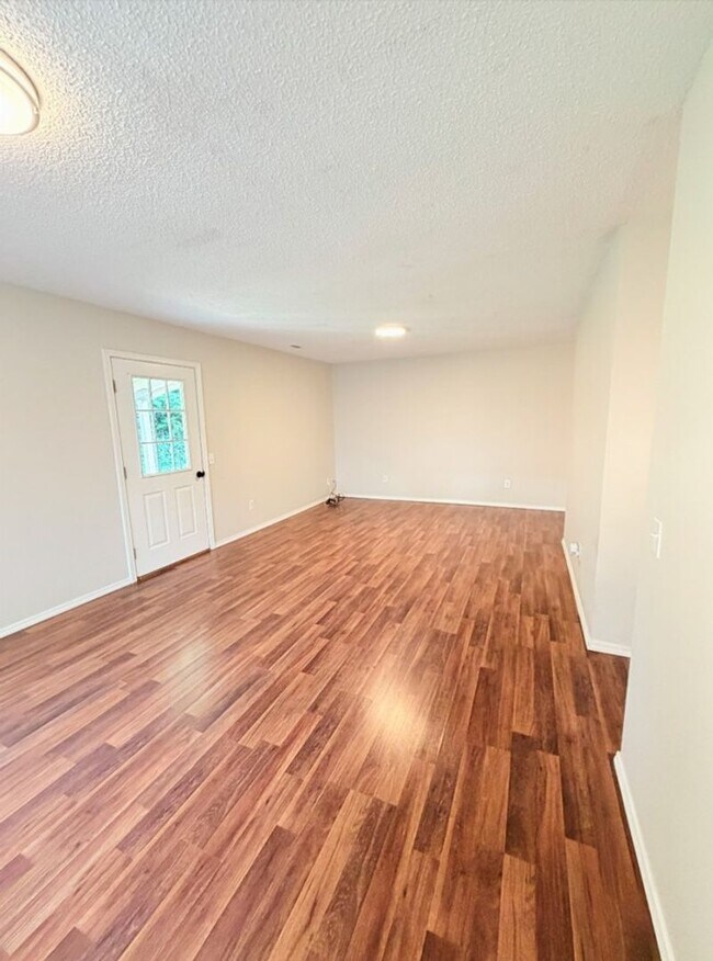 Foto del edificio - 3 Bedroom Single Family Home In Bentonville!