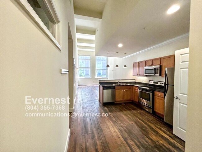 Foto del edificio - 525 E Grace St