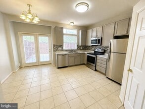 Building Photo - 6731 Stone Maple Terrace