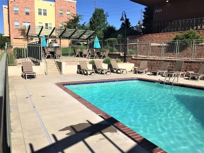 Photo - 5425 Zephyr St Apartment