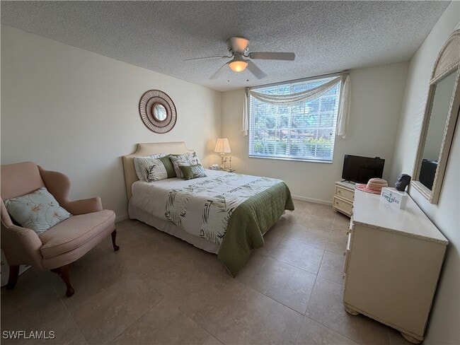Foto del edificio - 1220 Wildwood Lakes Blvd