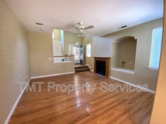 Foto del edificio - 8823 Ocean Breeze Ct