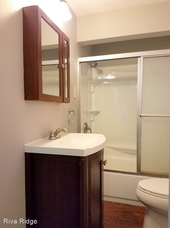 Building Photo - 3 br, 1 bath House - 1806 Larkins Way