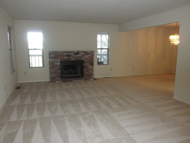 Foto del edificio - 3 bedroom/2.5 bath in Lake Wildwood, Penn ...