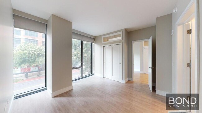 Building Photo - 237 E 34th St