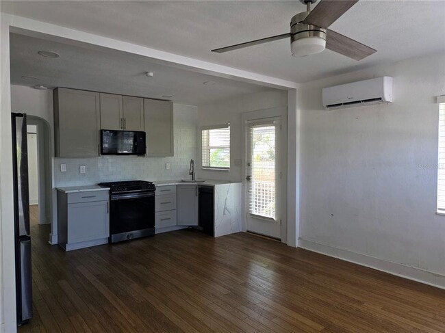 Foto del edificio - 855 22nd Ave N