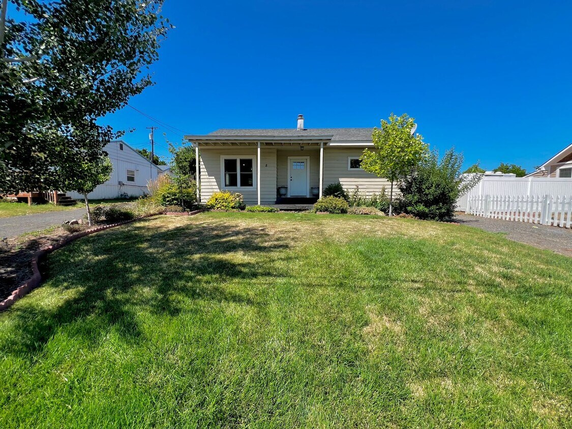 Primary Photo - Non-Refundable & Security Deposit Total: $...