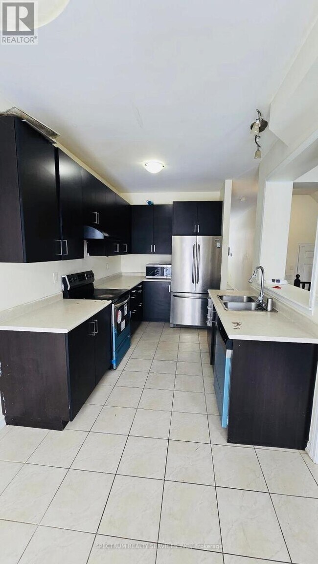 Photo du bâtiment - 96 Warner Ln