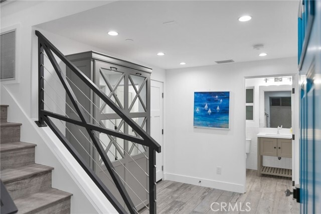 Building Photo - 104 Surfside Ave.