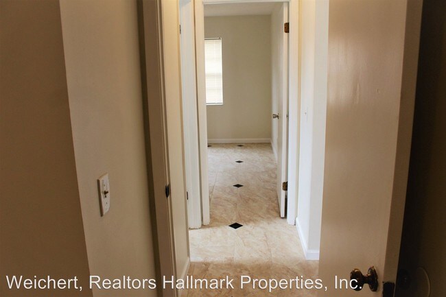 Building Photo - 3 br, 2 bath House - 2248 Viento Street