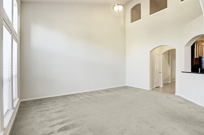 Foto del edificio - 25806 Westbourne Dr