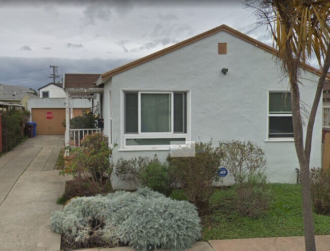 Building Photo - 1507 Oscar St