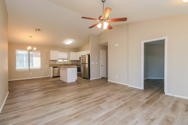 Foto del edificio - 4056 E Aragonite Ln