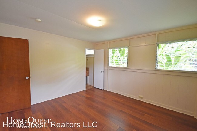 Foto del edificio - 3 br, 2 bath House - 694 Ululani Street