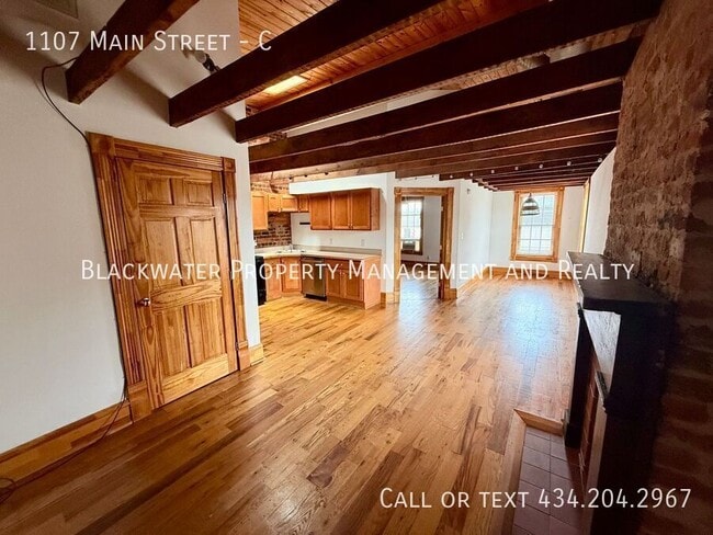 Photo - 1107 Main Street-C Apartment