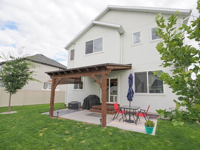 Foto del edificio - Beautiful Home in Eagle Mountain