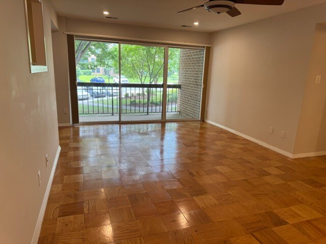 Foto del edificio - 5817 Edson Ln