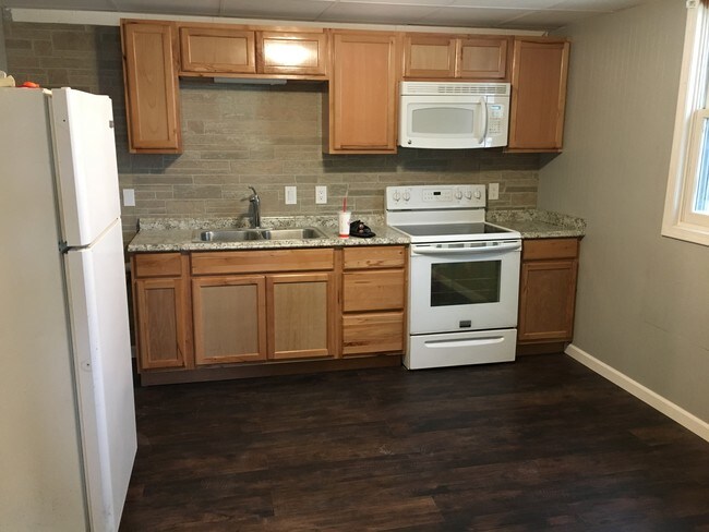 Building Photo - 1402 9th St