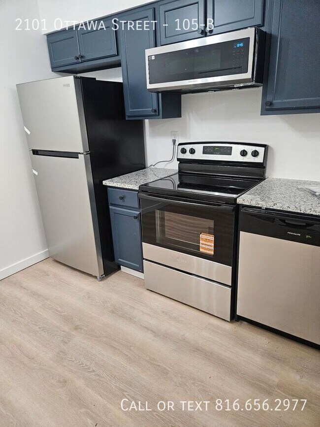 Building Photo - 2101 Ottawa St