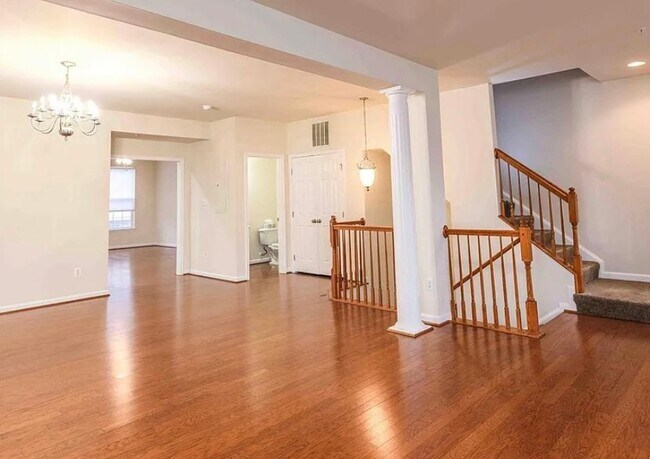 Foto del edificio - 2691 Sheffield Hill Way