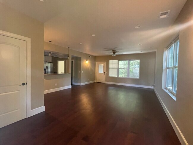 Sala de estar - 1609 W 4th St