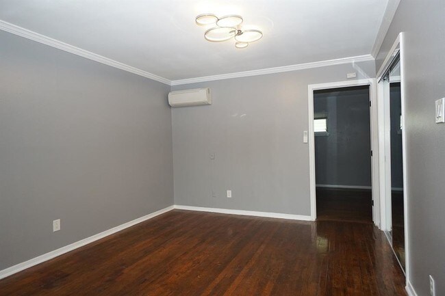 Building Photo - 311 Hawthorne St