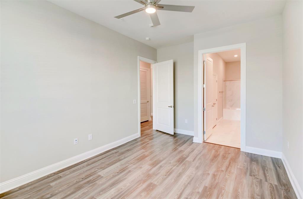 Foto principal - 2111 Austin St