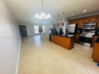 Building Photo - 10850 W Flagler St