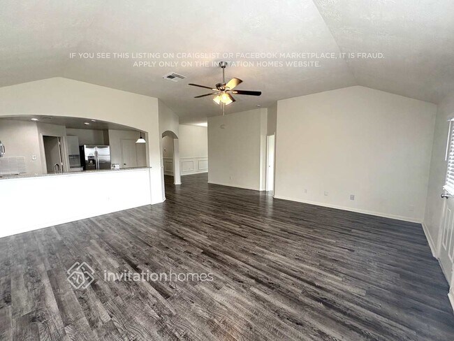 Foto del edificio - 21511 Fossil Trails Dr