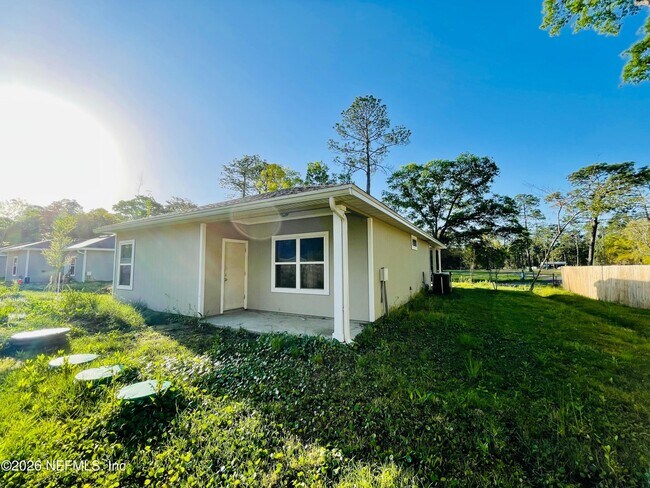 Building Photo - 6633 Osceola St