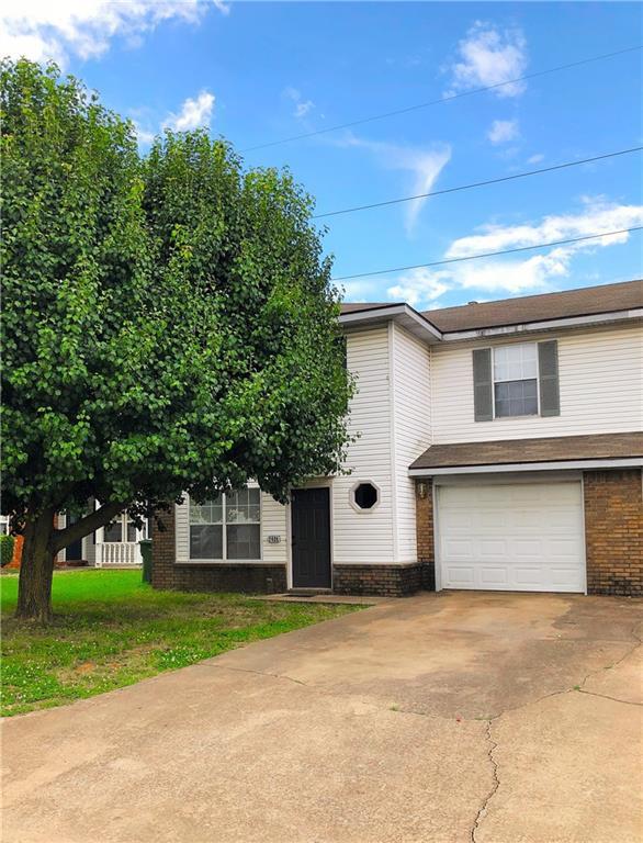 Foto principal - 2406 S 16th St