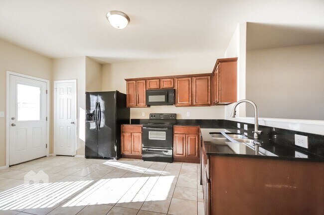 Building Photo - 1111 Musket St