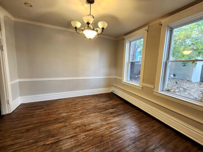 Photo du bâtiment - 242-242 Princess St